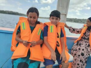 Read more about the article Foreign Tourists at Haramaya Lake